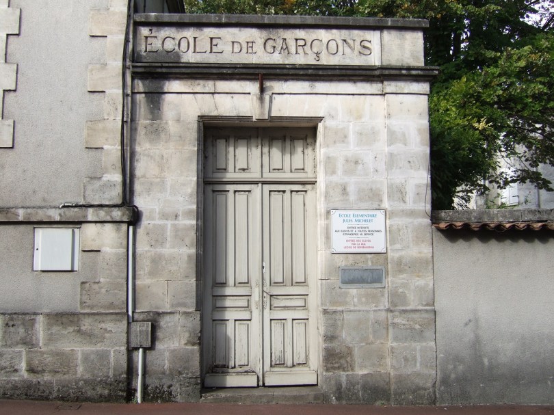 Aumônerie Saint Jacques (Ecole de Garçons) , Hôpital, Gendarmerie, Ecole (11 octobre 2015)
