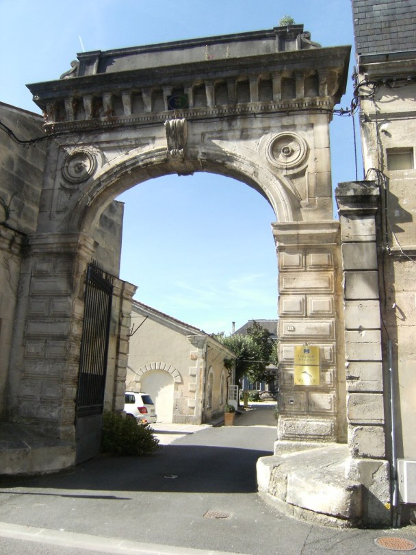Distillerie d'eau-de-vie de cognac Lucien Foucauld et Cie, actuellement Compagnie commerciale de Guyenne (20 août 2015)