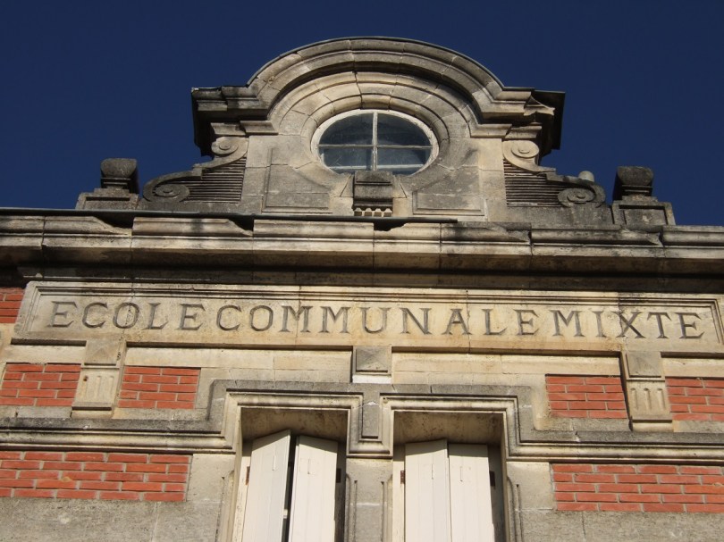 École maternelle de Crouin - rue Haute de Crouin (12 novembre 2015)