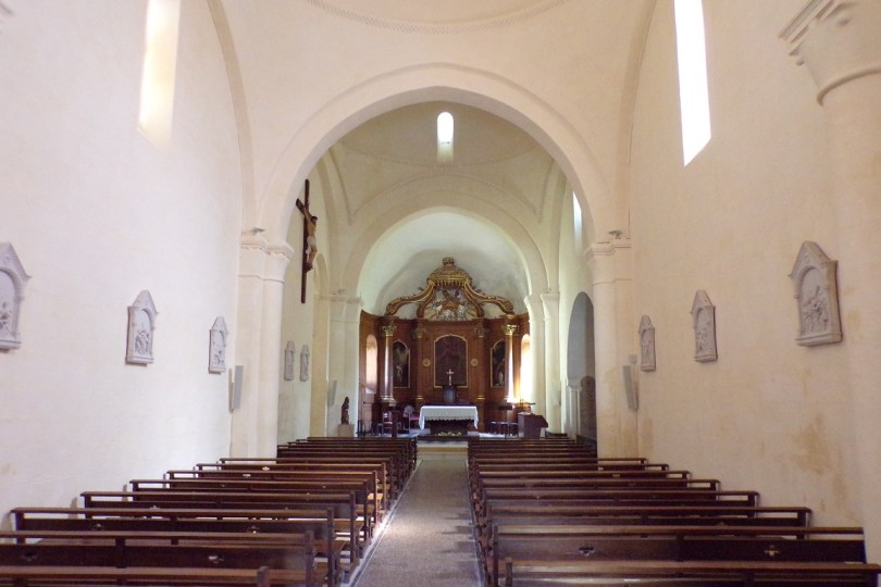 Cherves-Richemont - L'église Saint-Vivien - Vue de l'entrée (3 avril 2017)