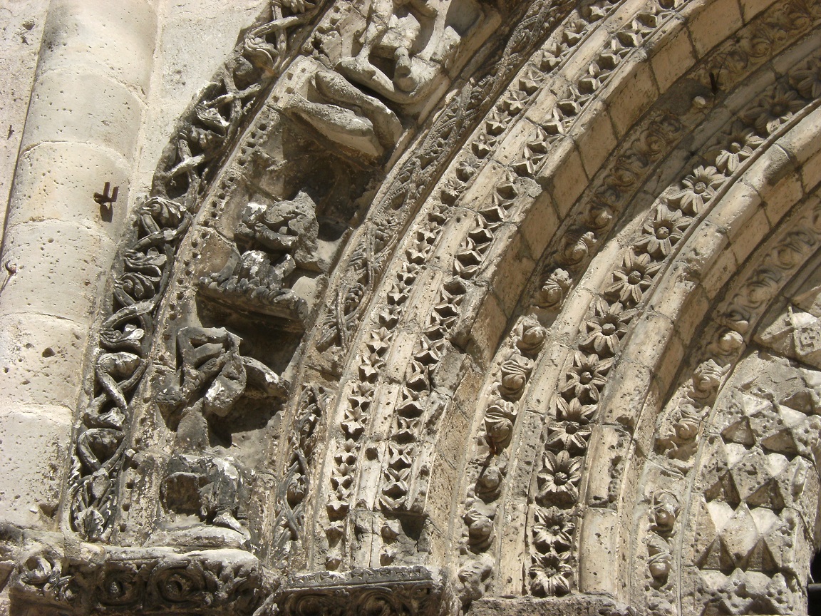 rue Aristide Briand - L'église Saint Léger (27 mars 2015)