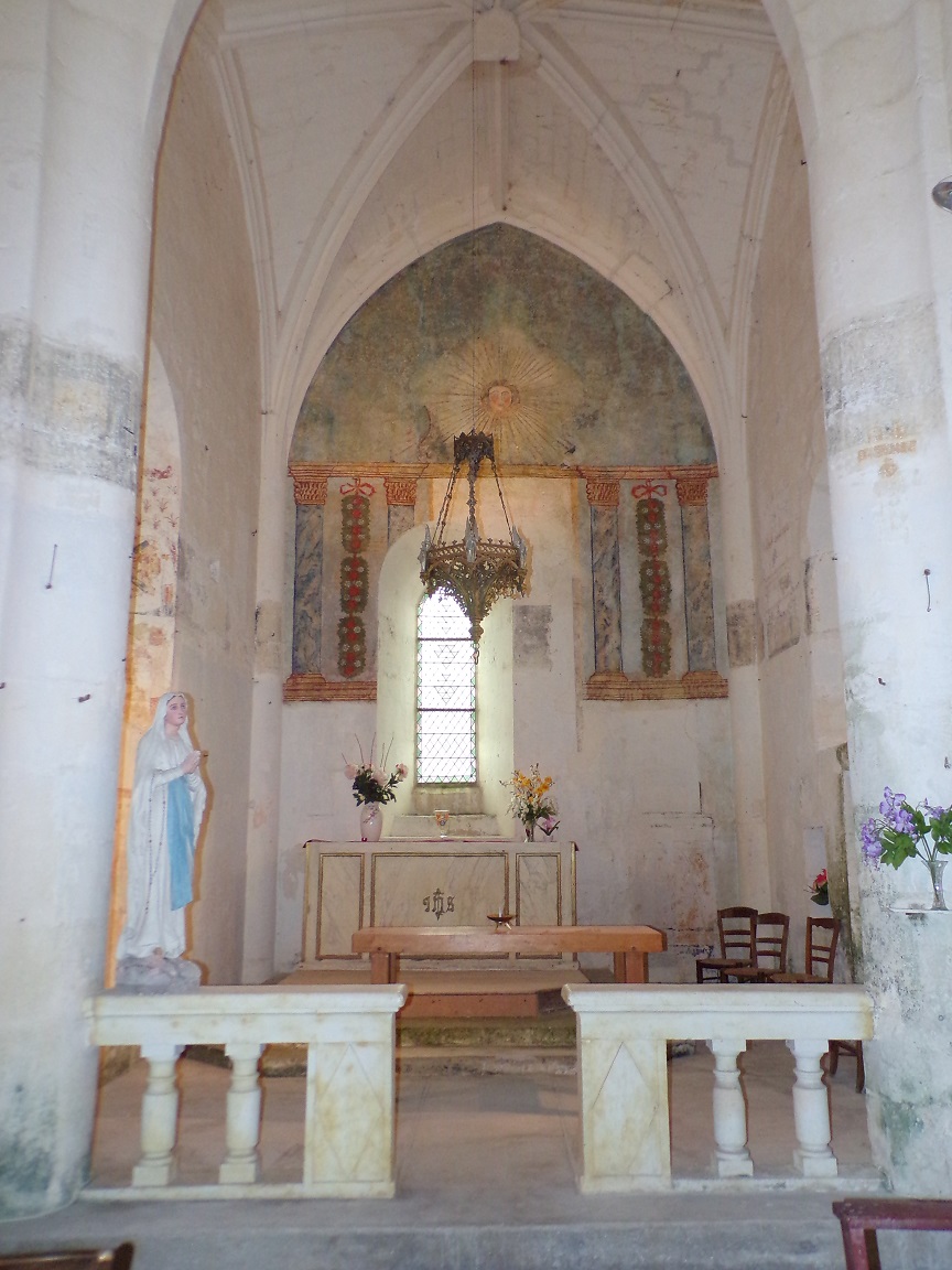 Graves-Saint-Amant - L'église Saint-Martin - L'autel (21 septembre 2019)