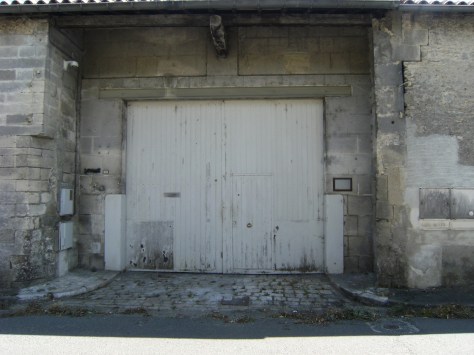 Faïencerie, Chai dite Faïencerie Augier, puis Chais Jas. Hennessy et Cie, 71rue de Crouin (6 août 2015)