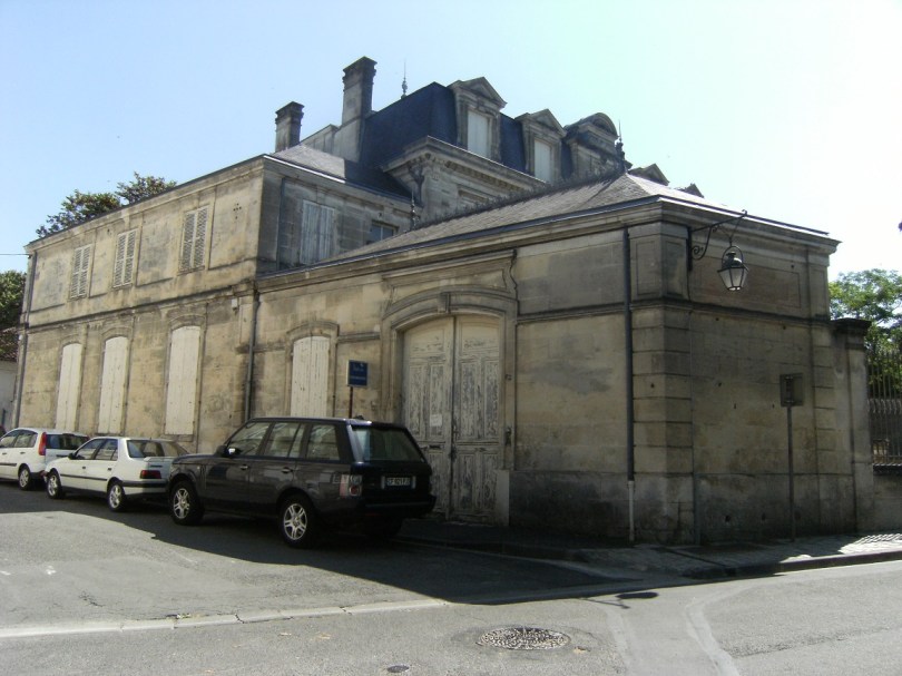 Hôtel, 28 place Beaulieu (15 juillet 2015)