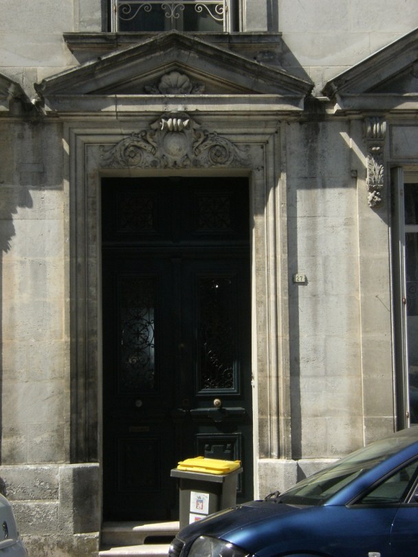 Hôtel, 28 place Beaulieu (15 juillet 2015)