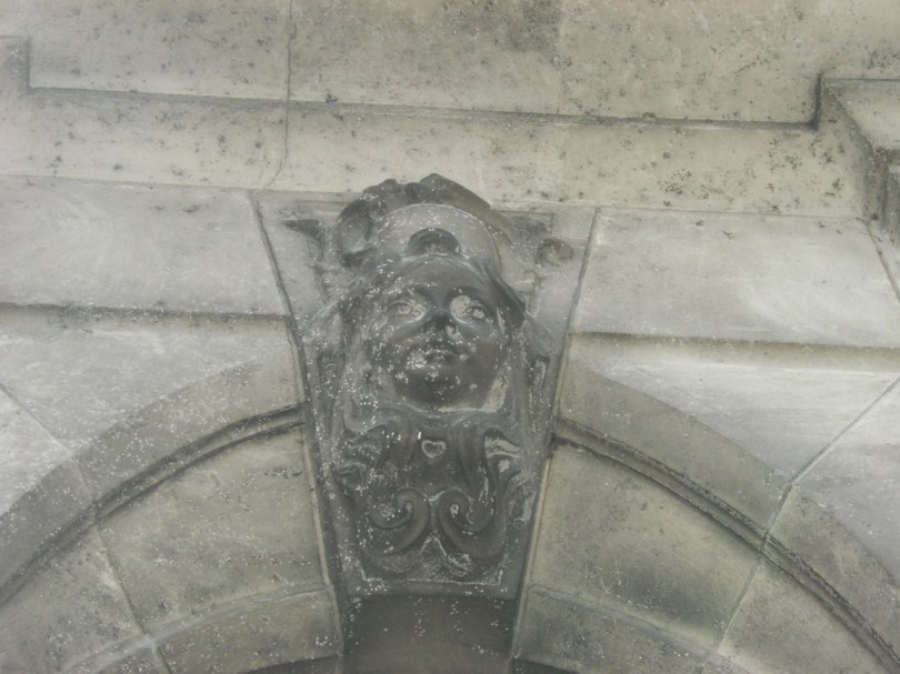 HOTEL (N° 120) - (11 juillet 2017)