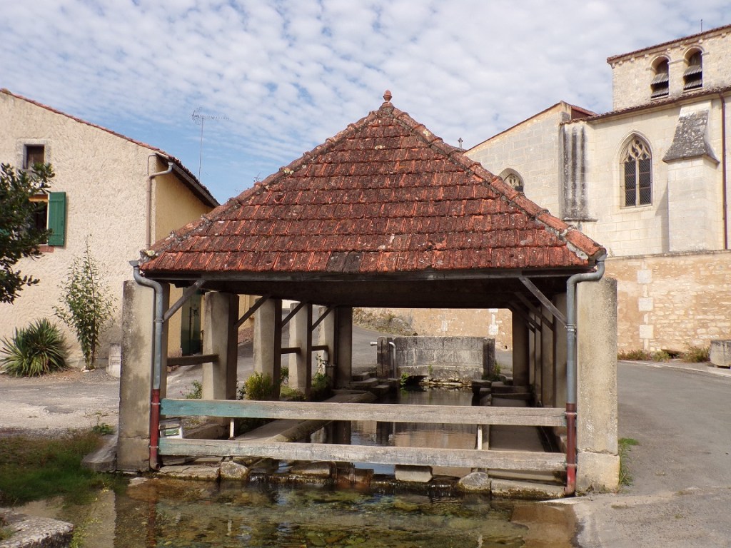 Saint-Laurent-de-Cognac - Le lavoir (12 septembre 2016)