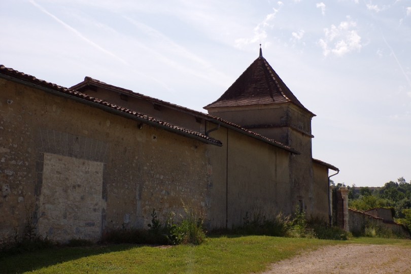 Cherves-Richemont - Le logis de Boussac - Le pigeonnier (27 mai 2017)