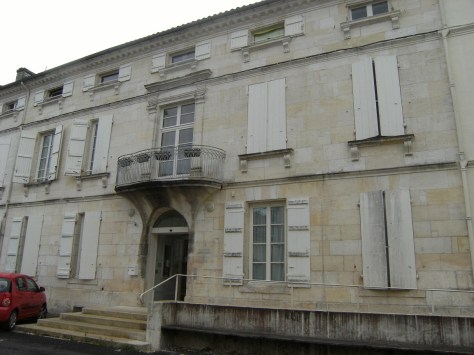 Maison, 4 place de l'Ancienne Halle (27 juillet 2015)