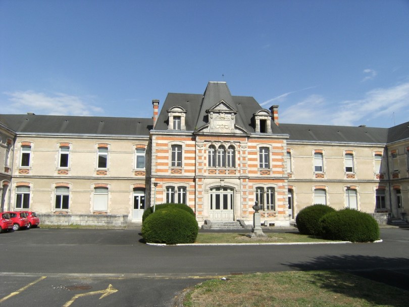 Orphelinat dit Fondation Édouard et Gabriel Martell, rue de l'Hôpital (12 août 2015)