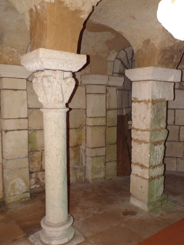 Cherves-Richemont - La crypte de l'église Saint-Georges (18 septembre 2016)
