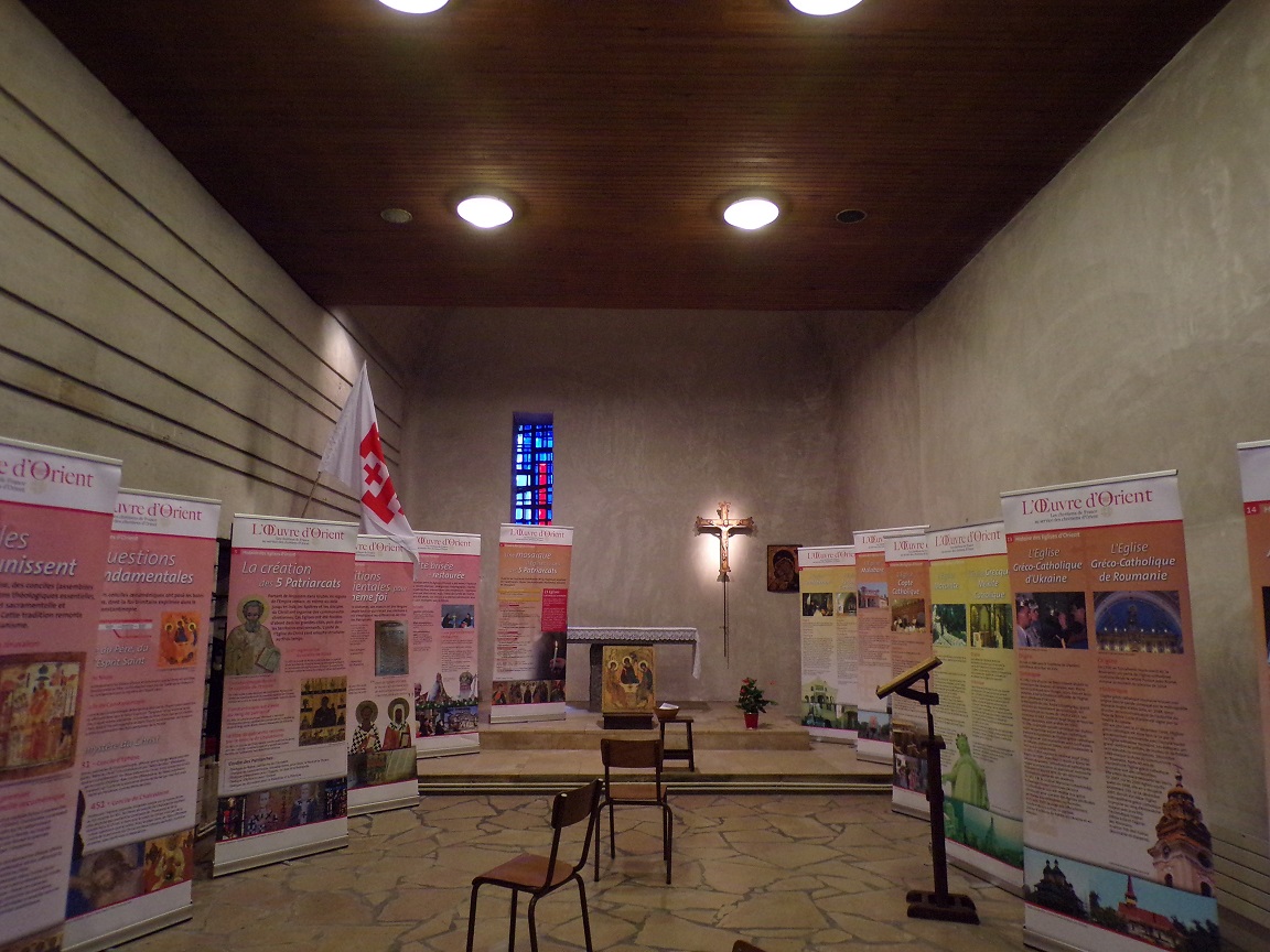 rue Aristide Briand - L'église Saint-Léger - La chapelle Saint-Pierre (13 août 2019)