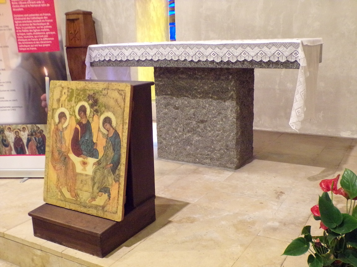 rue Aristide Briand - L'église Saint-Léger - La chapelle Saint-Pierre (13 août 2019)