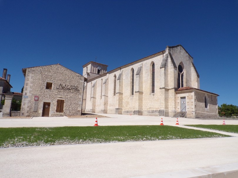 Salles d'Angles - L'église Saint-Maurice (22 août 2016)