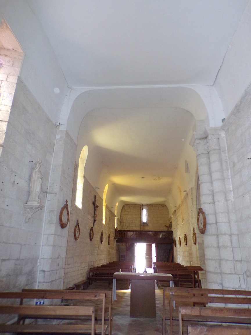 Thors - L’église Sainte-Madeleine - Vue de l'autel (19 août 2019)