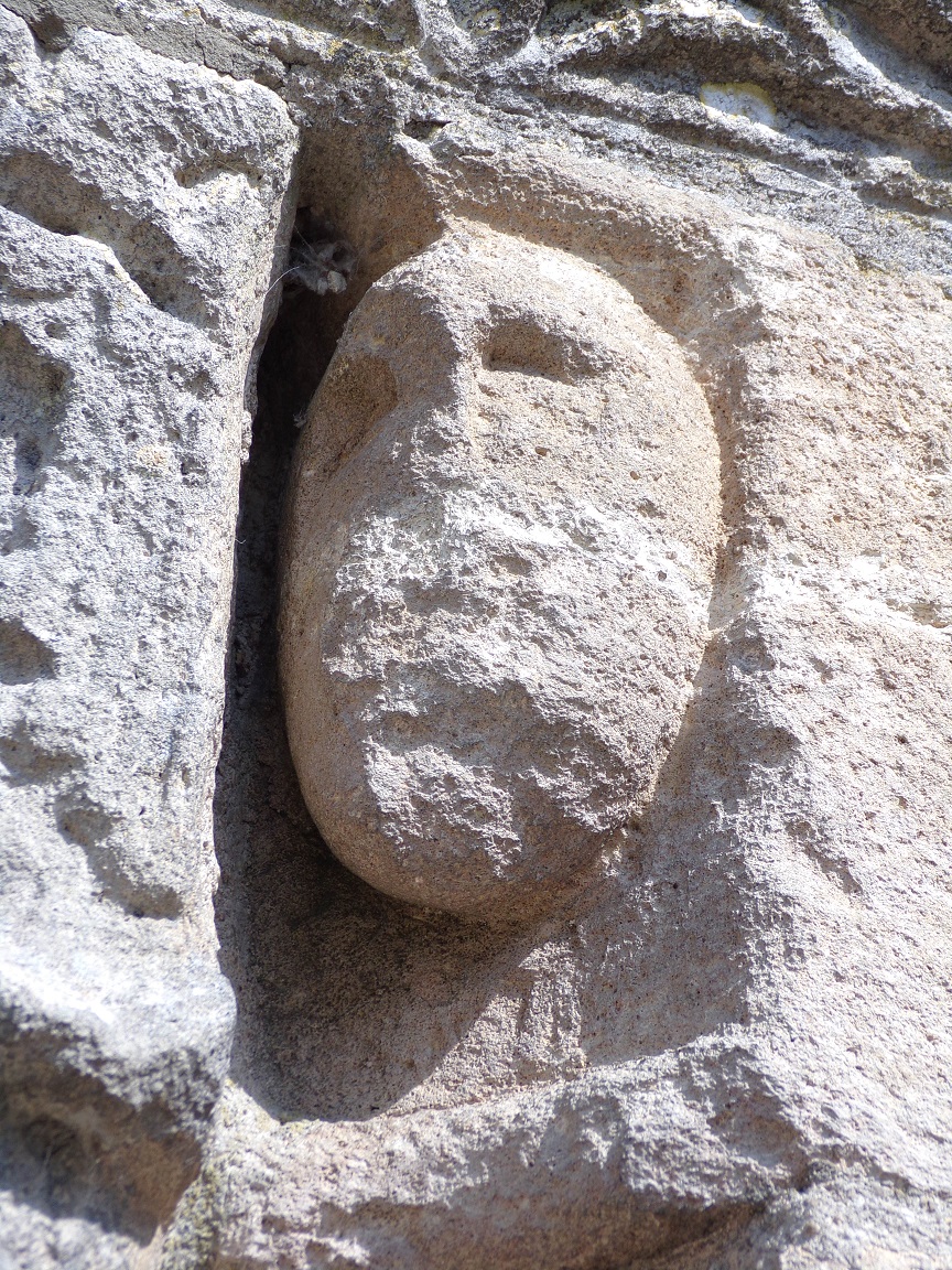 Migron - L'église Saint-Nazaire - Un modillon (29 juin 2019)