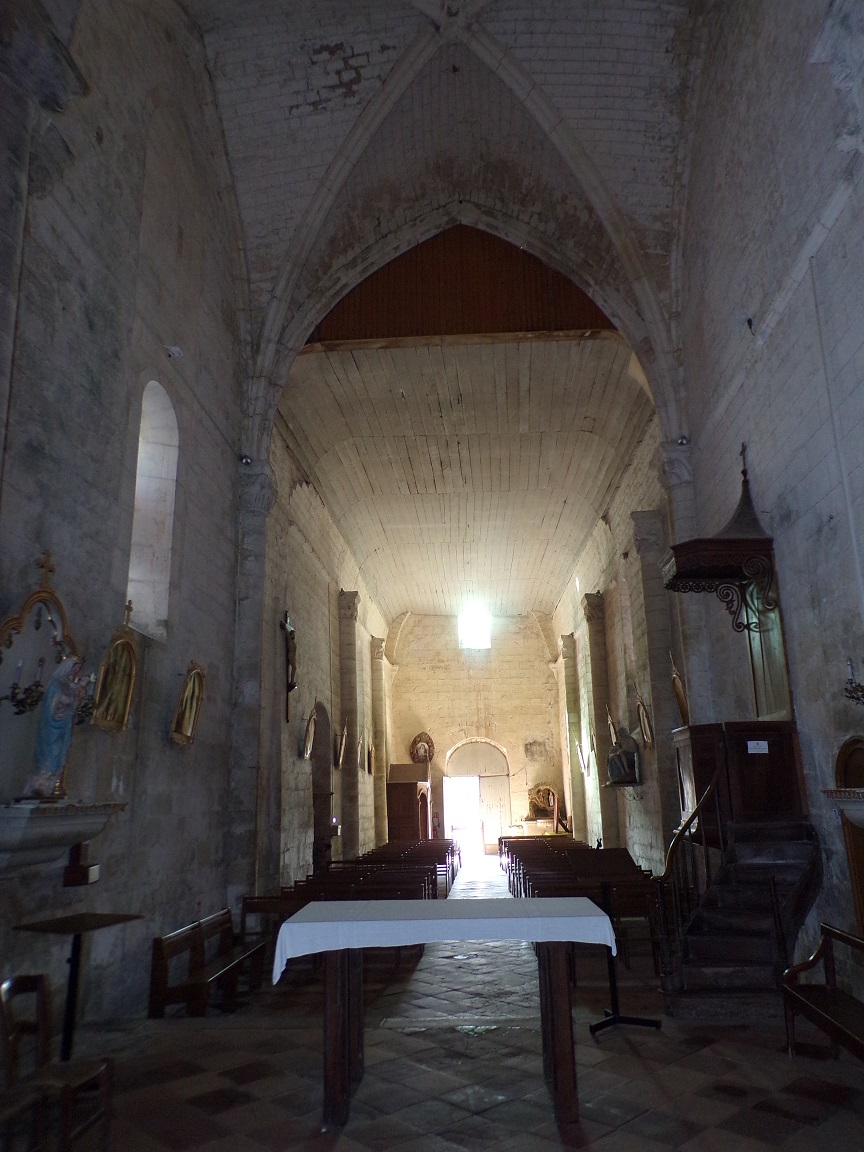 Migron - L'église Saint-Nazaire - Vue de l'autel (29 juin 2019)
