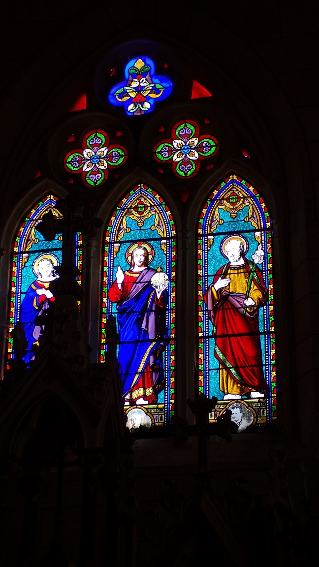 Angeac-Charente - L'église Saint-Pierre - Le vitrail (5 mai 2018)