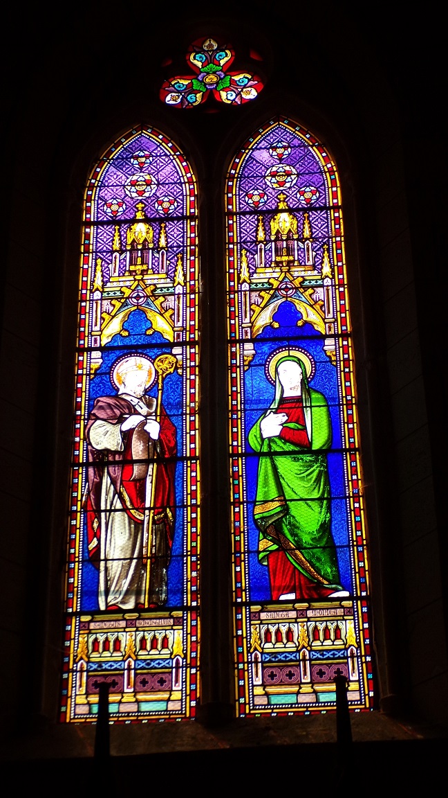 Angeac-Charente - L'église Saint-Pierre - Le vitrail 'Saint Auguste, Sainte Monique' (5 mai 2018)