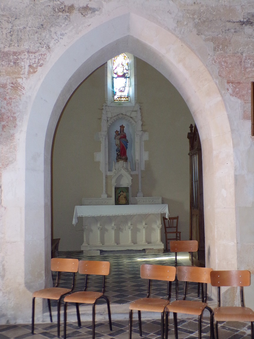Ballans - L'église Saint-Jacques - La chapelle 'Vierge à l'Enfant' (20 août 2018)