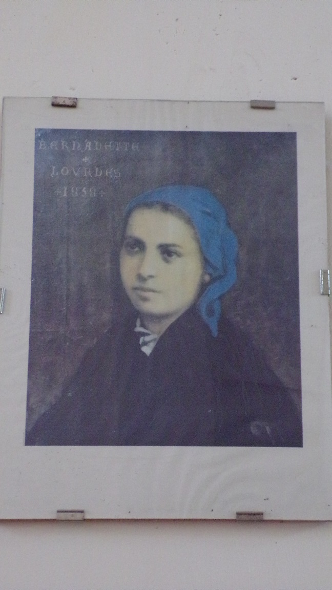 Boutiers - L'église Saint-Antoine - Bernadette, Lourdes 1958 (23 avril 2018)