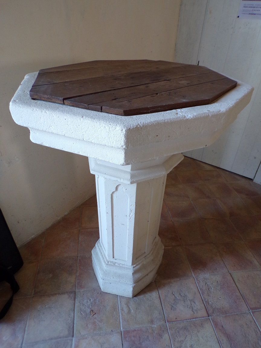 Chassors - L'église Saint-Romain - Fonts Baptismaux (15 septembre 2018)