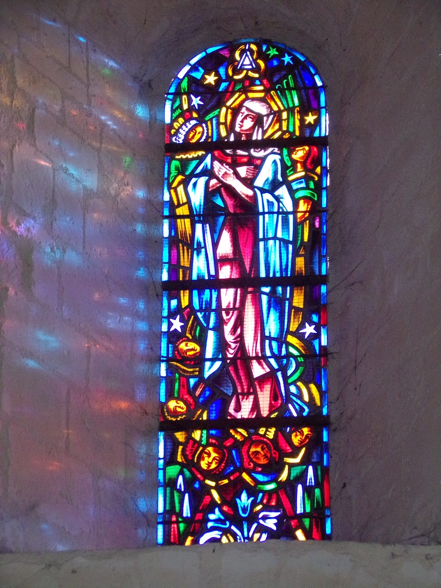 Châteaubernard - La chapelle Saint-Jean - Un vitrail (24 septembre 2018)