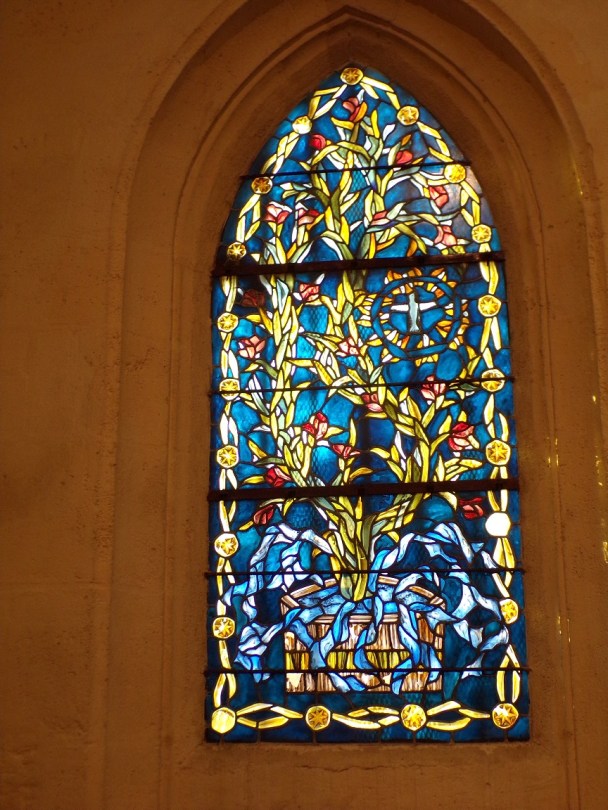 Châteaubernard - La chapelle Saint-Jean - Un vitrail (24 septembre 2018)