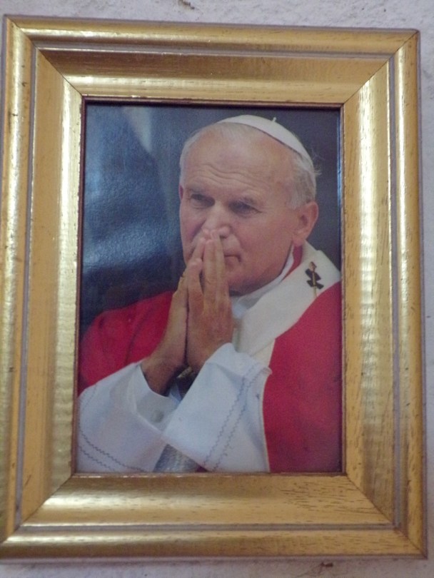 Cognac - L'église Saint-Martin - Le pape Jean-Paul II (19 janvier 2021)