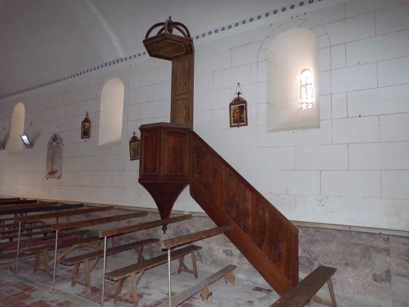 Courbillac - L'église d'Herpes - La chaire (23 juillet 2018)