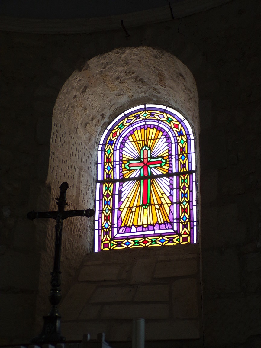 Dompierre-sur Charente - L'église Saint-Blaise - Un vitrail (8 juin 2018)