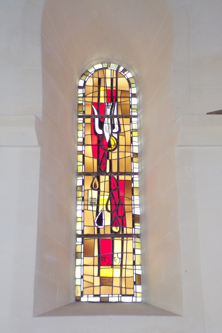 Saint-Sulpice de Cognac - L'église Saint Sulpice - Le vitrail 'TESTIS' (12 avril 2017)