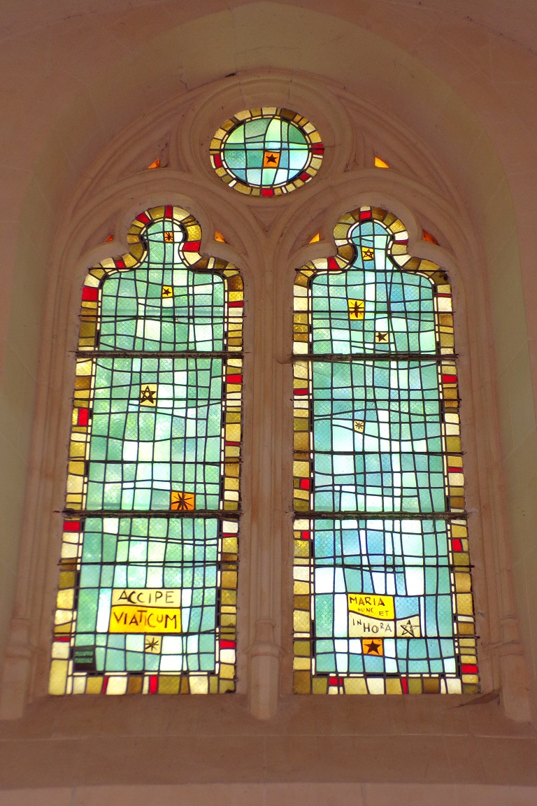 Saint-Sulpice de Cognac - L'église Saint Sulpice - Les vitraux 'ACCIPE VIATICUM, MARIA NUNC ET INHORA' (12 avril 2017)