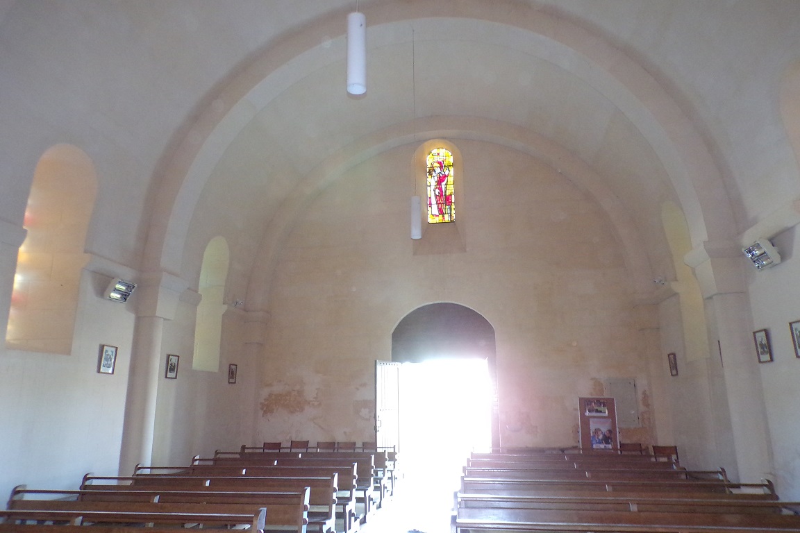 Saint-Sulpice de Cognac - L'église Saint Sulpice - Vue de l'autel (12 avril 2017)