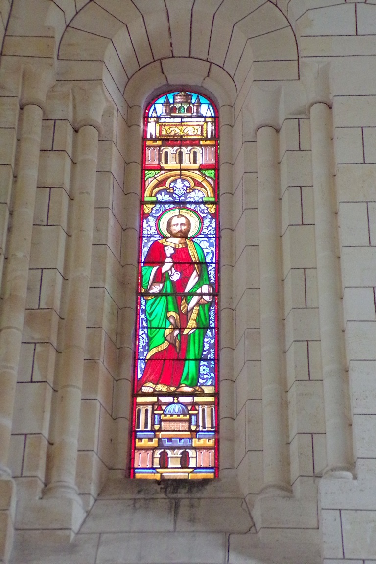 Bouteville - L'église Saint-Paul - Un vitrail (21 mars 2017)