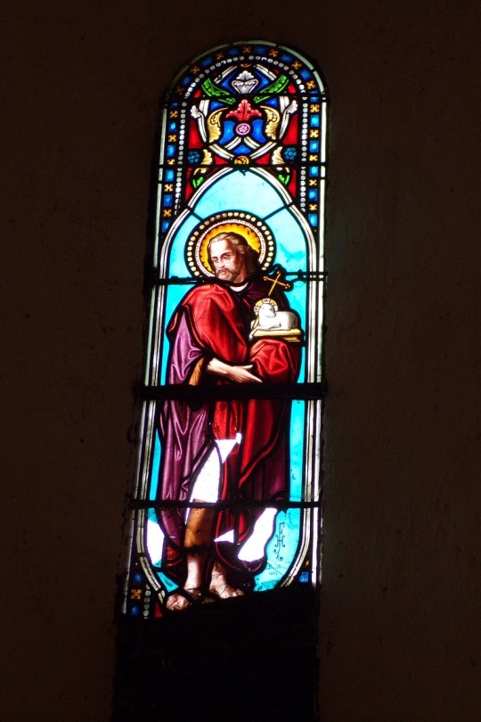 Sonnac - L'église Saint-Etienne - Un vitrail (2 janvier 2018)
