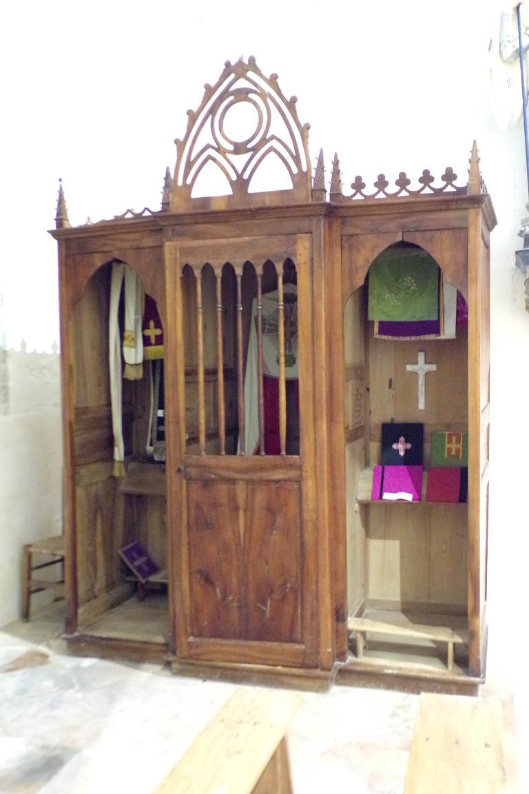 Sonnac - L'église Saint-Etienne - Le confessionnal (2 janvier 2018)