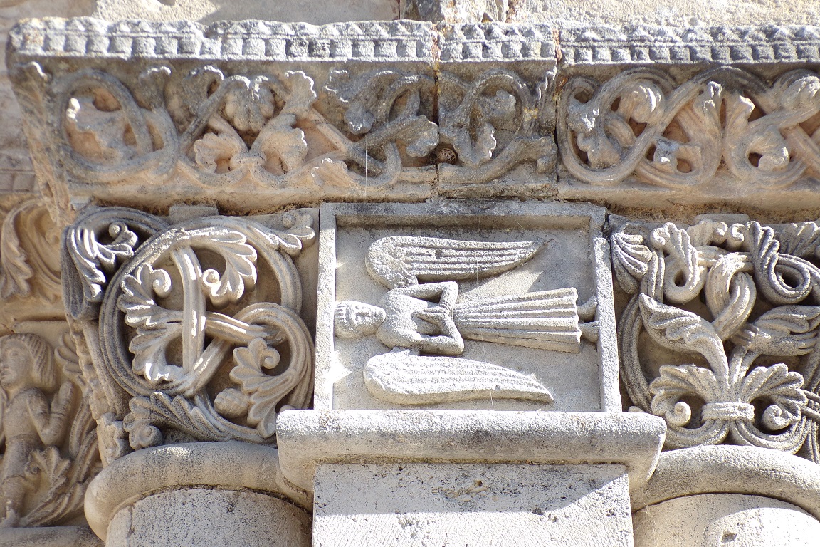 Gensac-la-Pallue - L'église Saint-Martin - Un chapiteau (26 octobre 2017)