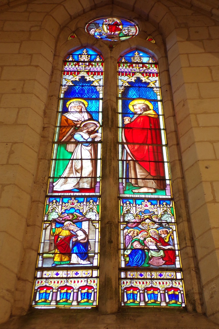 Gensac-la-Pallue – L’église Saint-Martin – Le vitrail 'La Vierge et ses Parents' (8 août 2017)