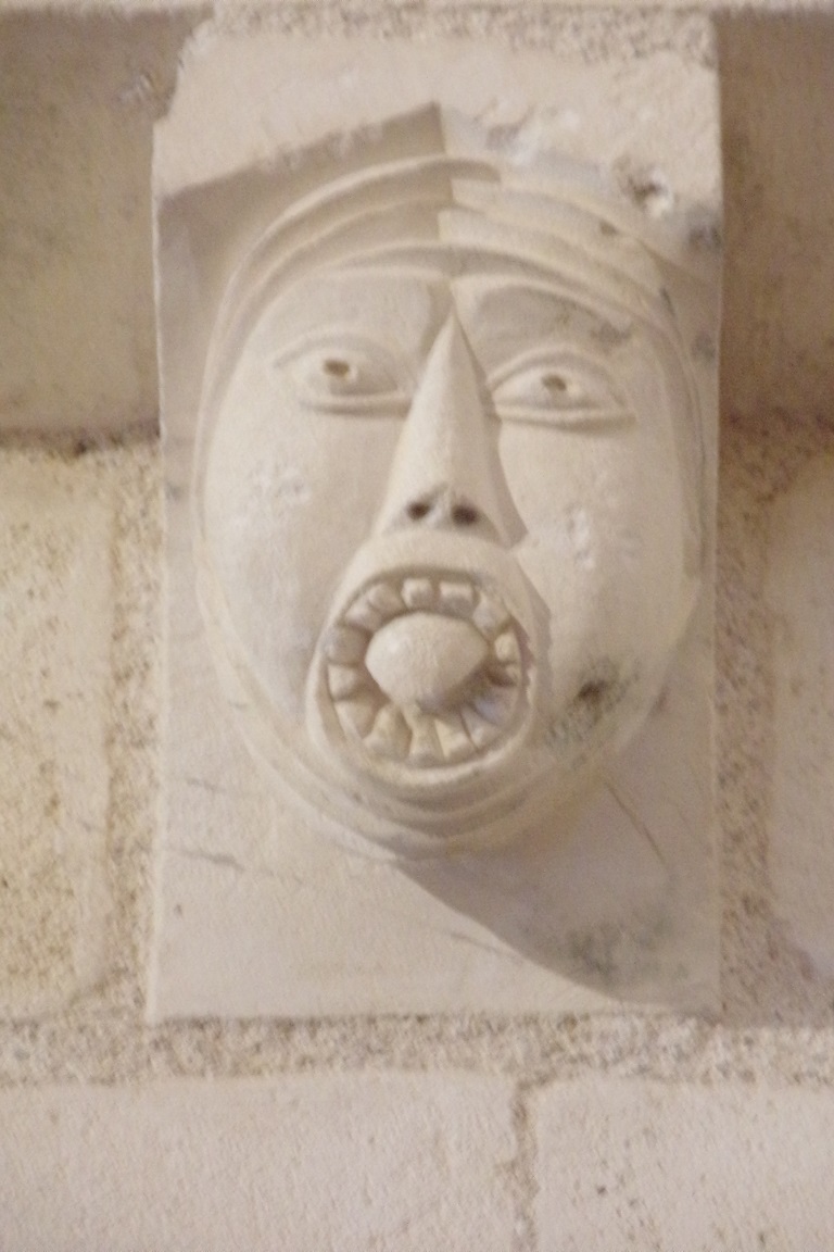 Gensac-la-Pallue – L’église Saint-Martin – Un chapiteau (8 août 2017)