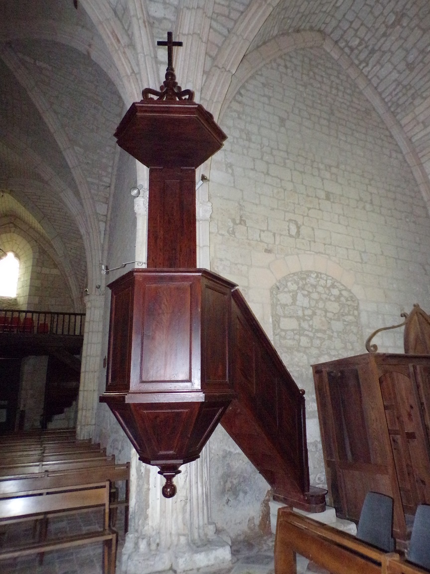 Germignac - L'église Saint-Pierre - La chaire (17 juillet 2018)
