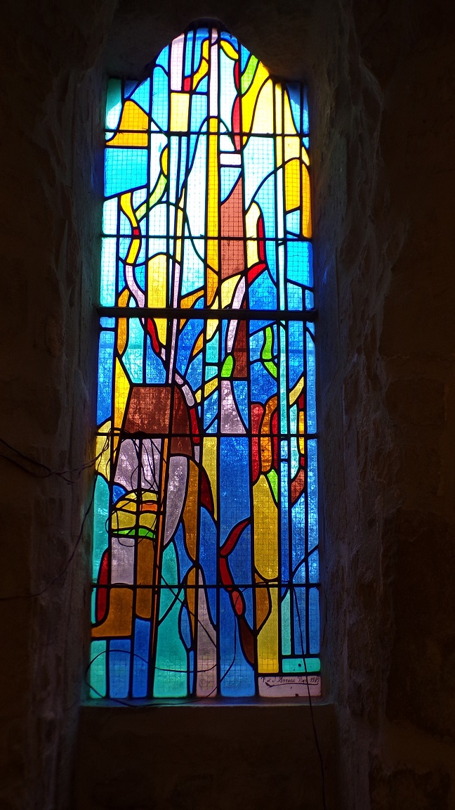 Nercillac - L'église Saint-Germain - Le vitrail créé par F et J Moreau Pons 1989 (10 avril 2018)