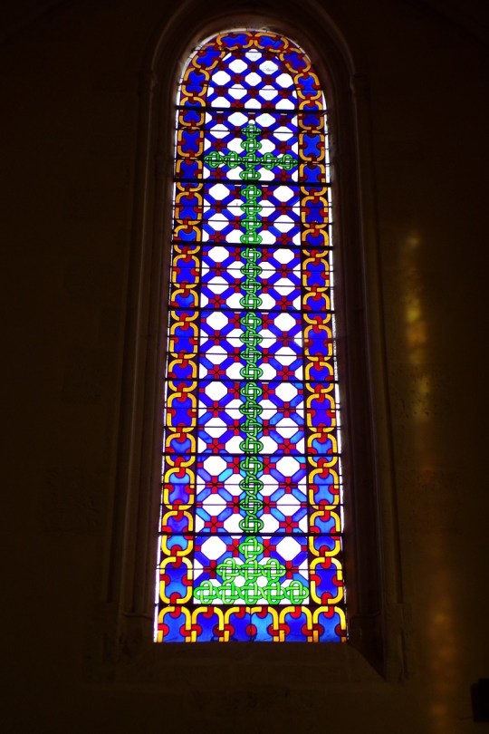 Lignières-Sonneville - L'église Notre-Dame - Un vitrail (1 novembre 2017)