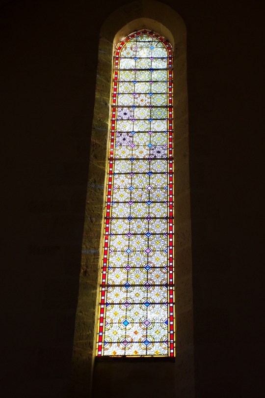 Lignières-Sonneville - L'église Notre-Dame - Un vitrail (1 novembre 2017)