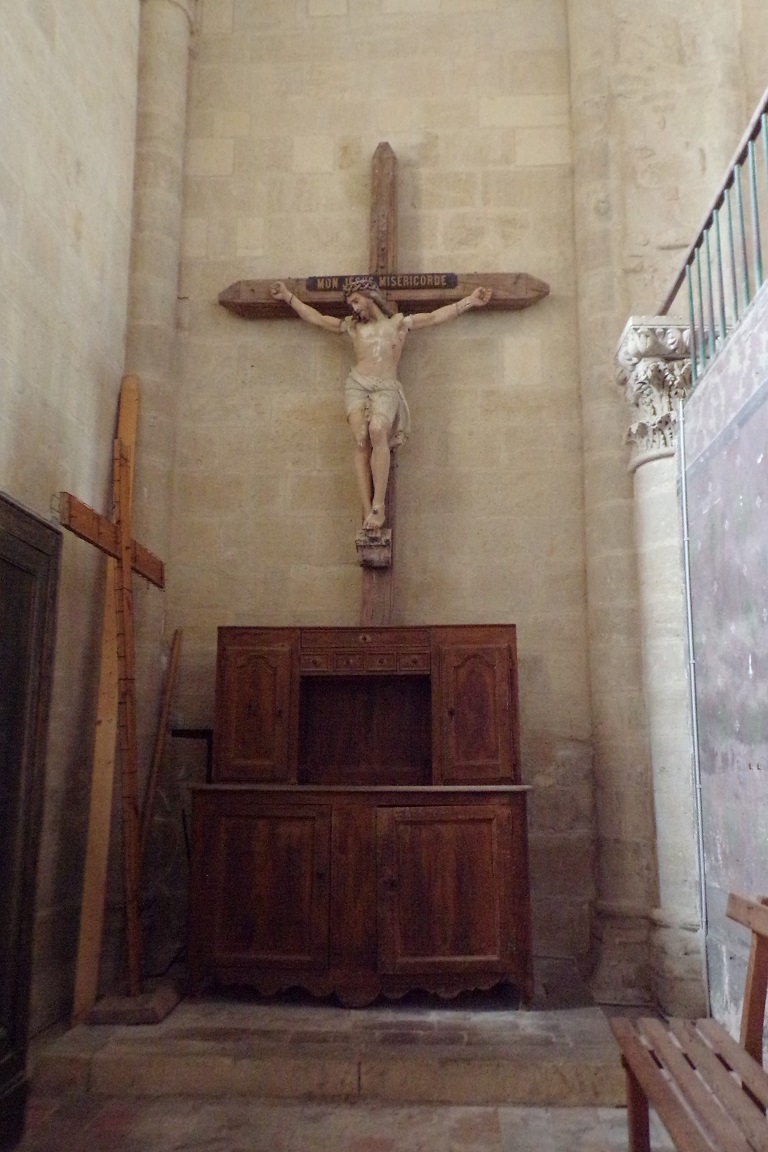 Matha - L'église Saint-Hérie - Le Crucifix (21 juillet 2017)
