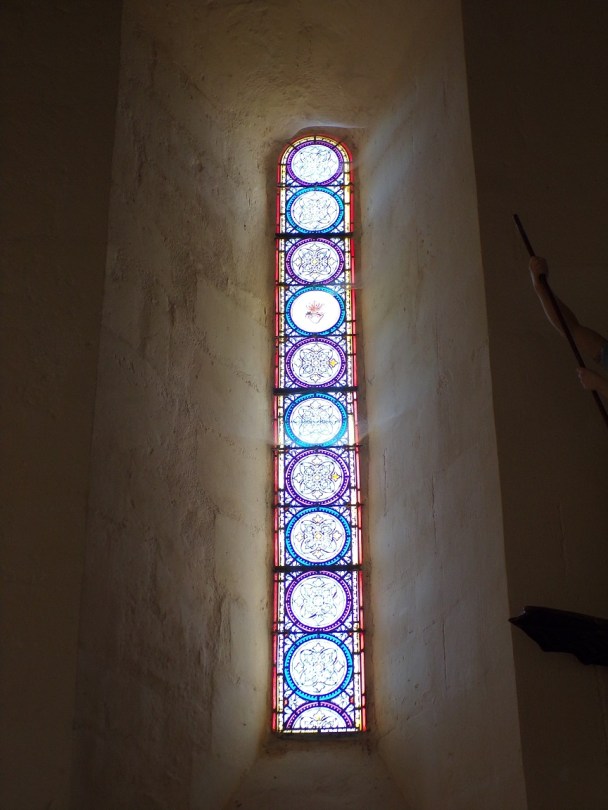 Mesnac - L'église Saint-Pierre - Un vitrail (16 septembre 2018)
