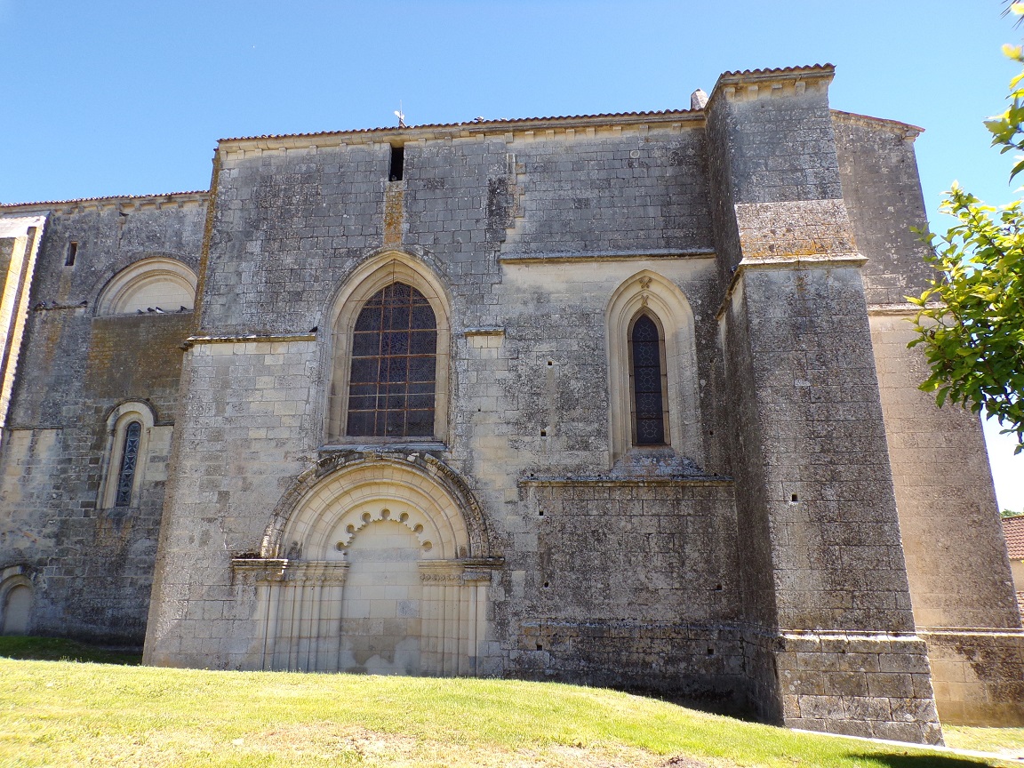 Pérignac - L'église Saint-Pierre (25 juin 2018)