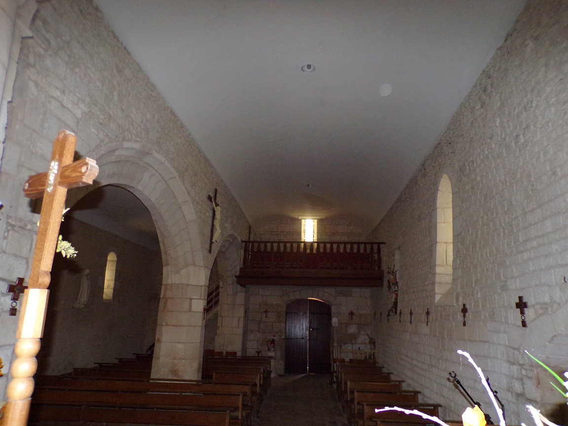 Saint-Martial sur le Né - L'église Saint-Martial - Vue de l'autel (17 juillet 2018)