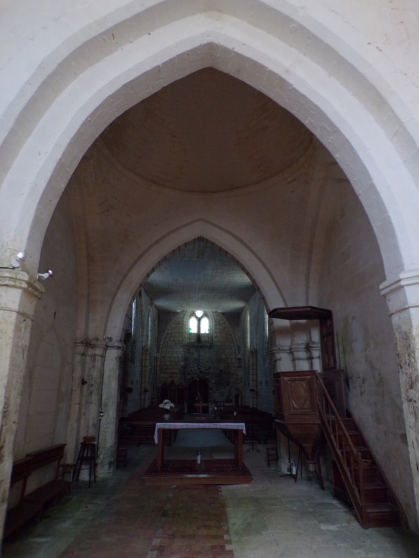 Saint-Preuil - L'église Saint-Projet - Vue de l'autel (20 juin 2018)