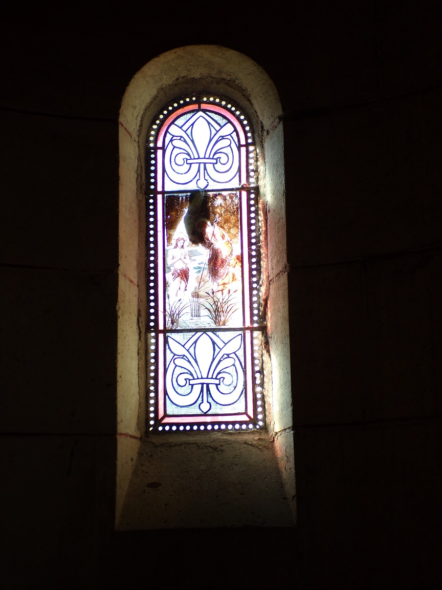 Sainte-Sévère - L'église Saint Augustin - Le vitrail 'Ange' (23 juillet 2018)